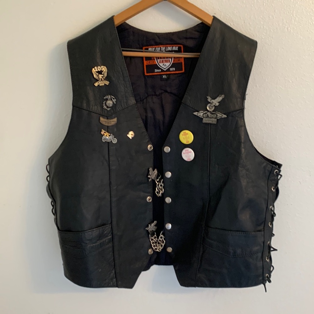 Vintage Interstate Leather Lace Up Vest Size XL Harley Davidson Patch & Pins